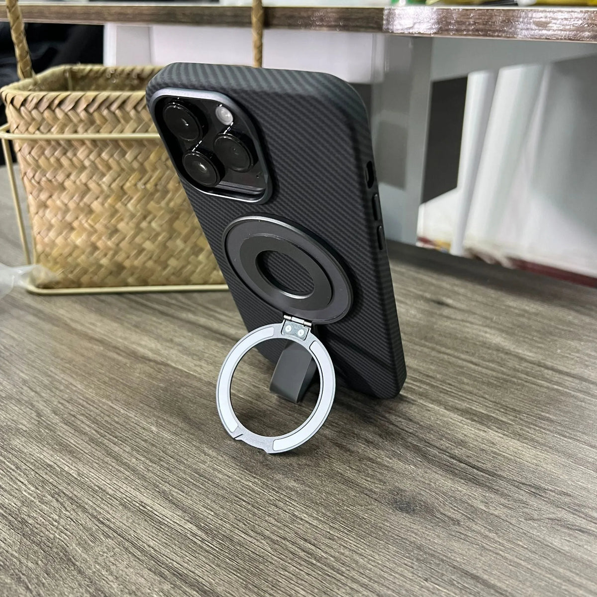 Round silicone magnetic wrist strap phone holder in red, purple, green, blue or black
