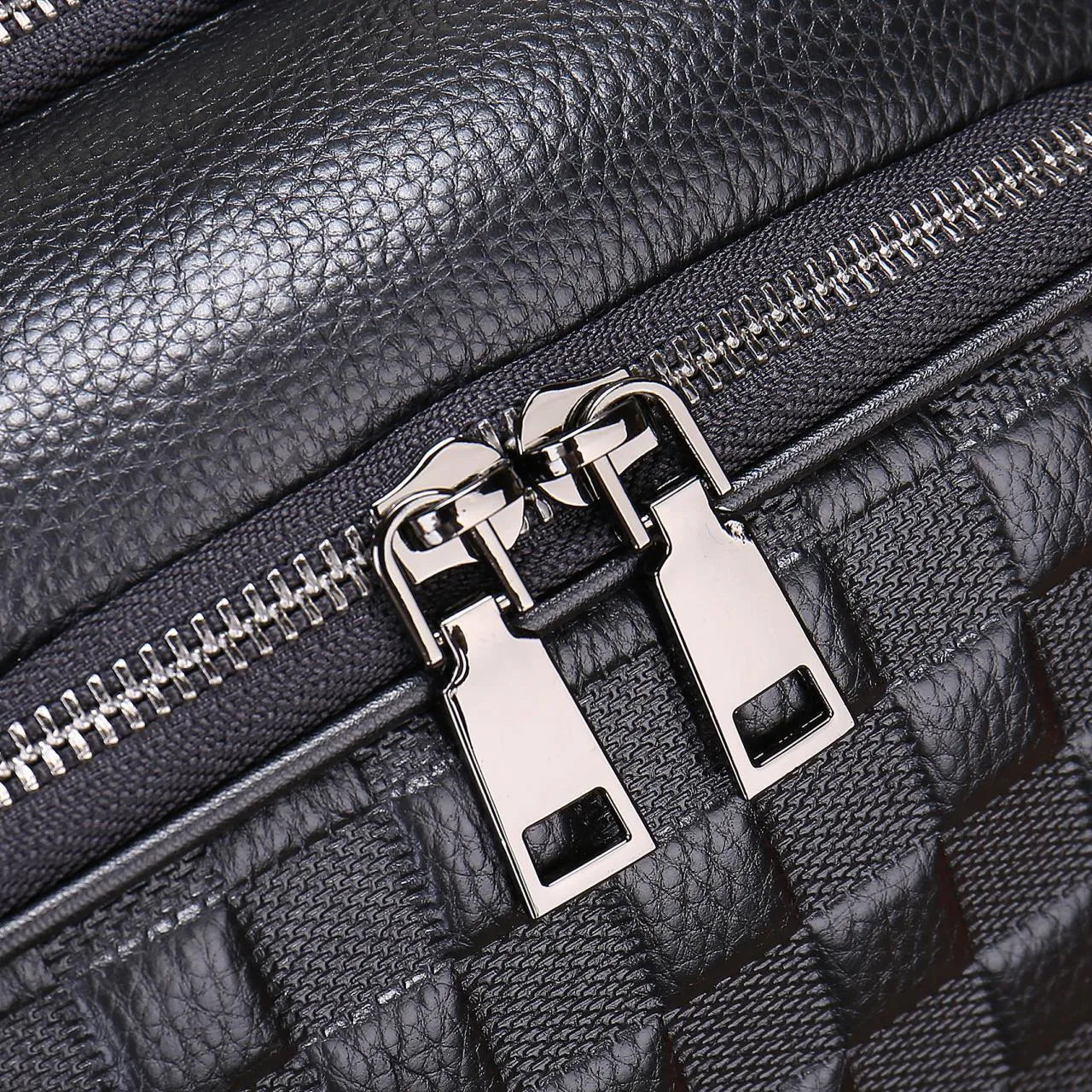 Genuine leather men's business commute bag black with contrast colour trim and airpillow straps