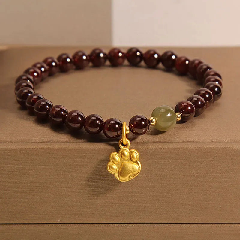 Cat's paw garnet crystal bracelet for women with adjustable design and original jewellery styling