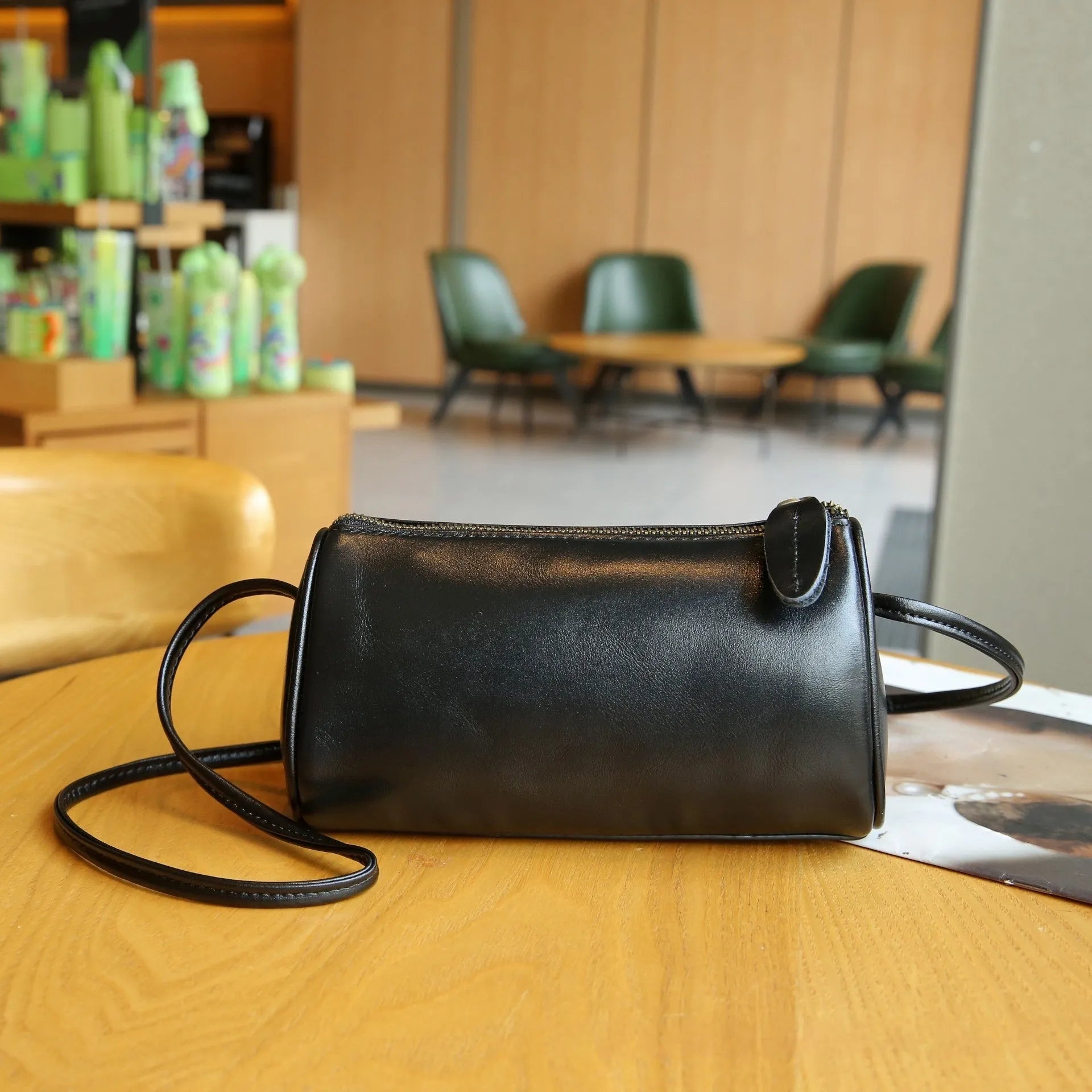 Women's genuine leather pillow crossbody bag in retro style, soft finish, compact size 20CMx8CMx15CM