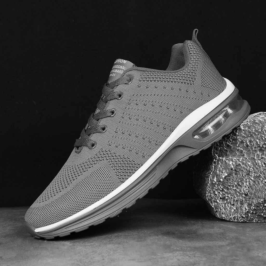 Men's casual breathable mesh running shoes in multiple colours with round toe and PU sole