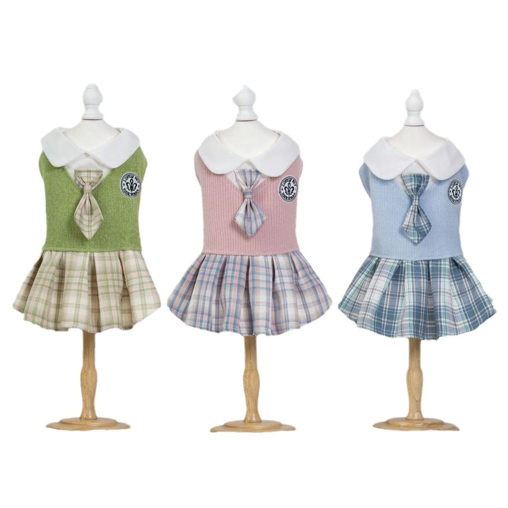 Pet tartan skirt for dogs and cats in princess style with polyester construction