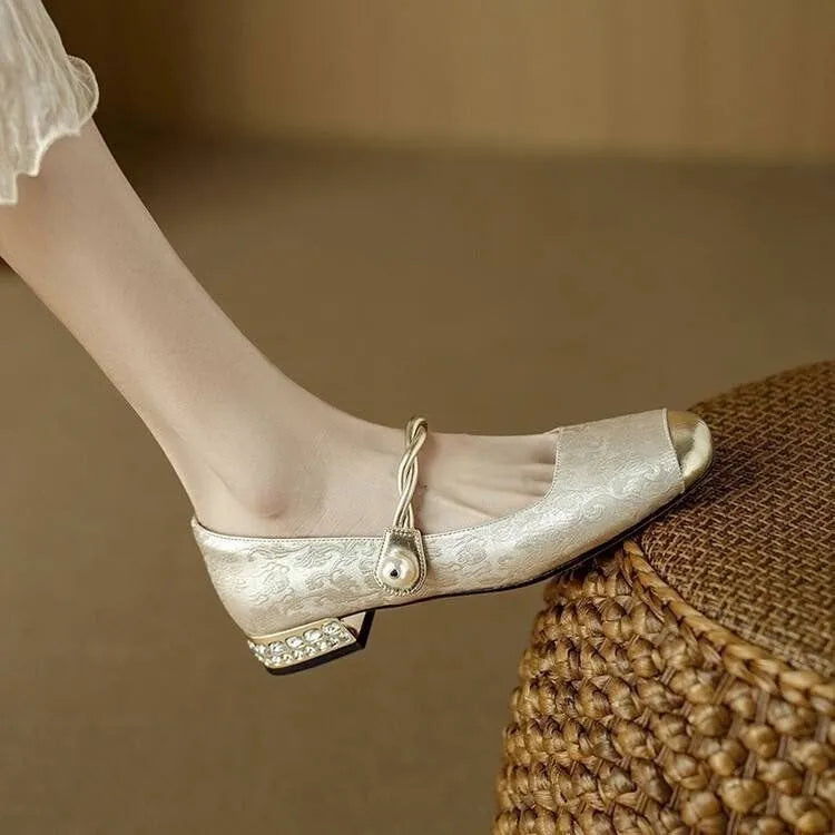 Women's retro low-top sequin platform shoes in beige with Velcro closure