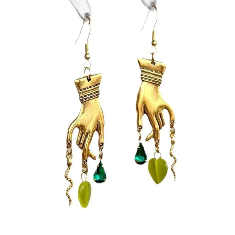 Jungle shaped love heart stud earrings in alloy and resin, Shaped Love colour, gothic style, 1 pair
