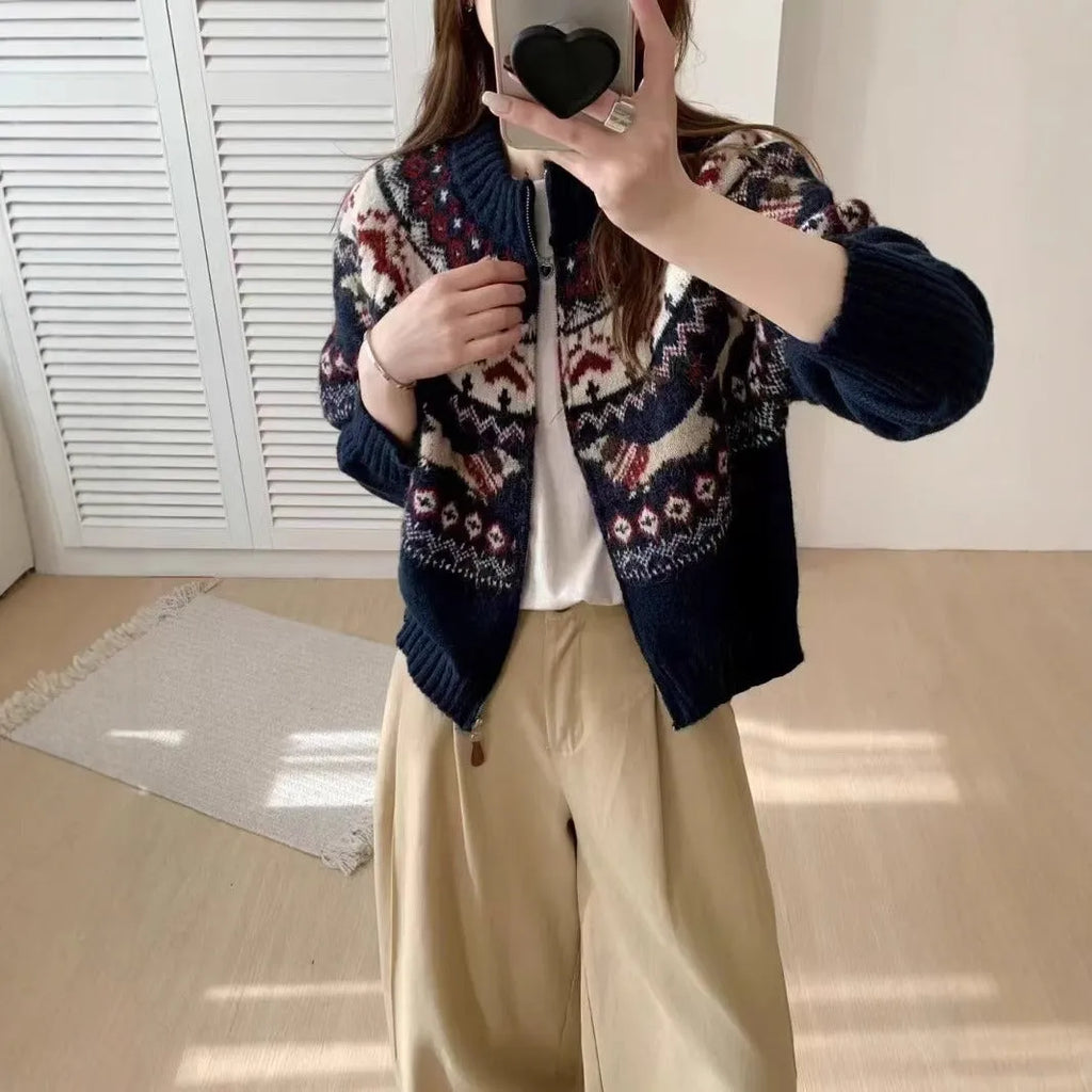 Ethnic style jacquard pullover sweater with 3D pattern in loose fit