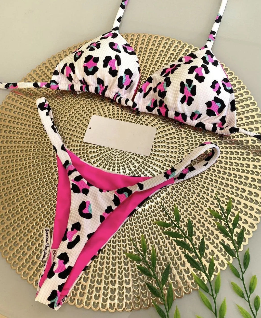 Women's printed bikini swimsuit with nylon fabric and cotton lining in available colours