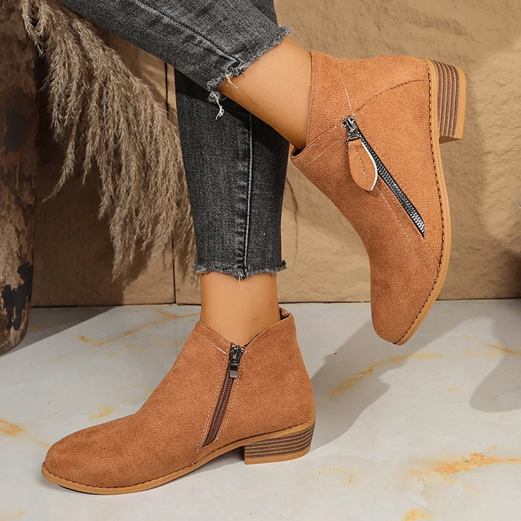 Suede women's ankle boots with side zipper, pointed toe, rubber sole, in black, brown, grey, red, beige, orange, dark blue, sky blue, purplish red.