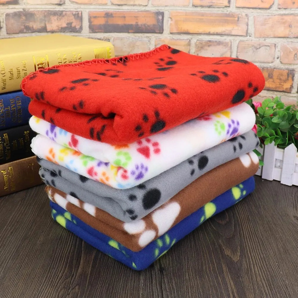 Double-sided fleece pet warm blanket with paw print pattern in blue, size 100x70cm