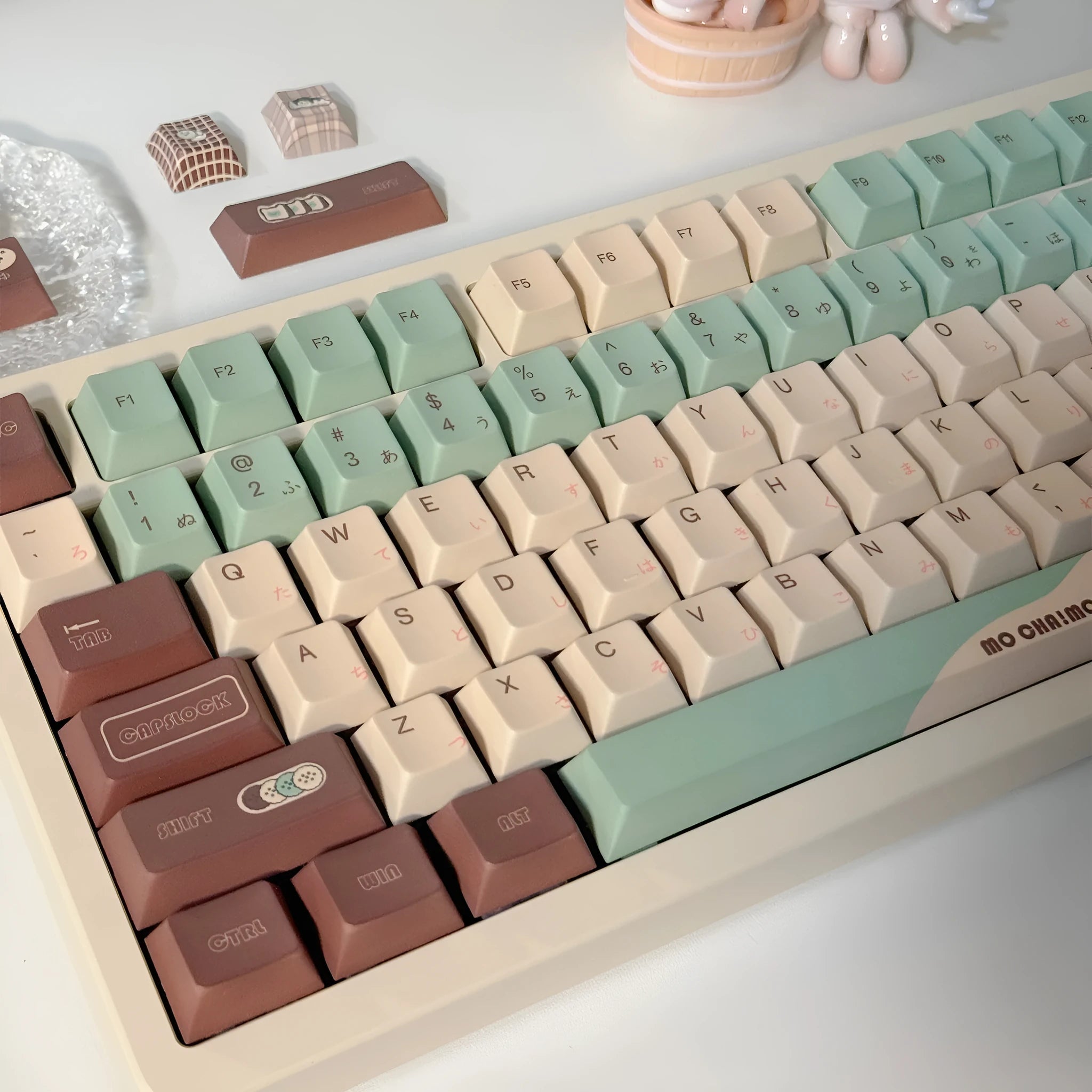 CAP Adaptive Cross Satellite Shaft mechanical keyboard keycap set in Matcha Theme colour with keycap puller.