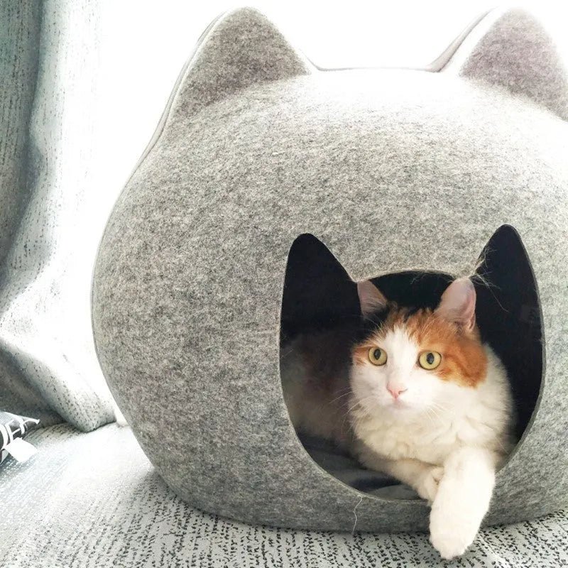 Felt cat litter enclosure in grey, 54x38x45cm, with open entrance for indoor use