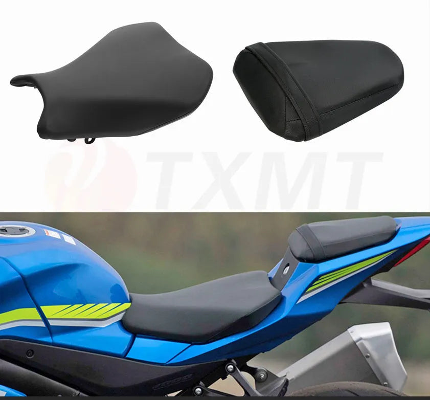Black PU leather motorcycle seat cover fitted on a Suzuki GSXR1000, showing front and rear protection.
