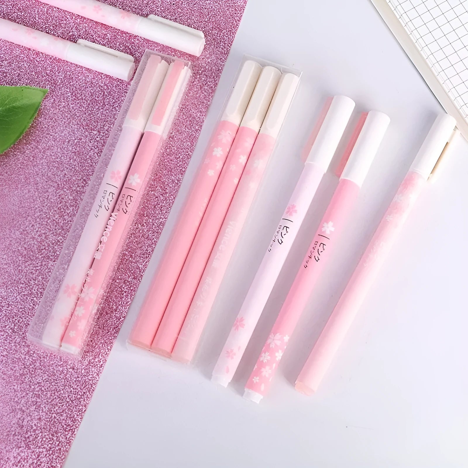 Sakura gel pen set with 0.38mm and 0.5mm tip sizes showing plastic construction