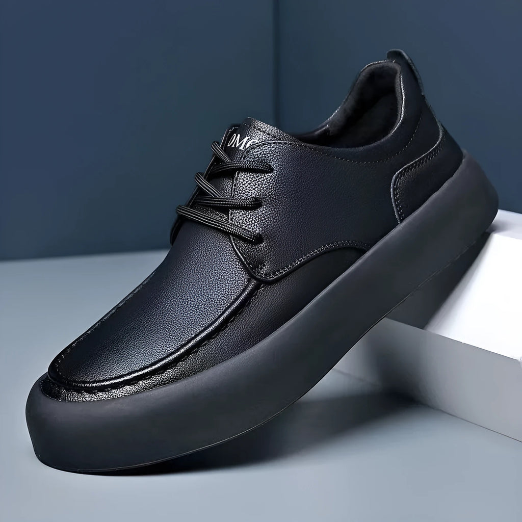 Men's brown casual lace-up platform shoes with round toe and flat heel design