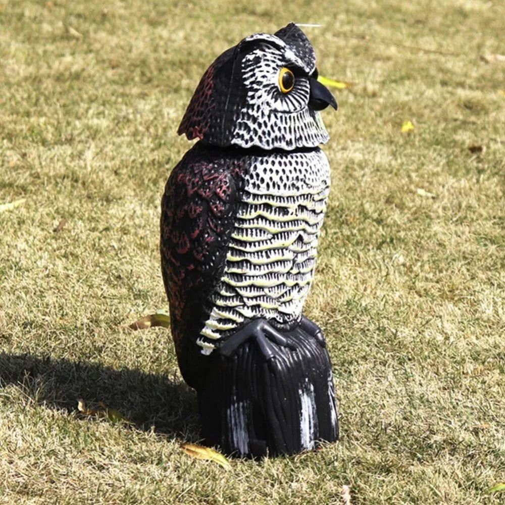 Decorative electric owl with rotating head in pastoral style, 16x15x38.5cm, for outdoor hunting animal model display
