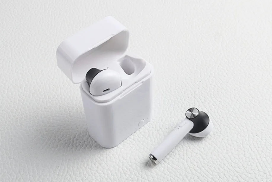 Sports Bluetooth wireless headset in five metallic colours with earbuds