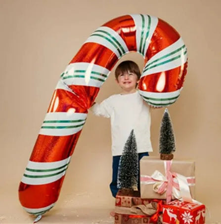 Aluminium foil balloon arrangement with Santa Claus and Christmas tree design for Christmas decor
