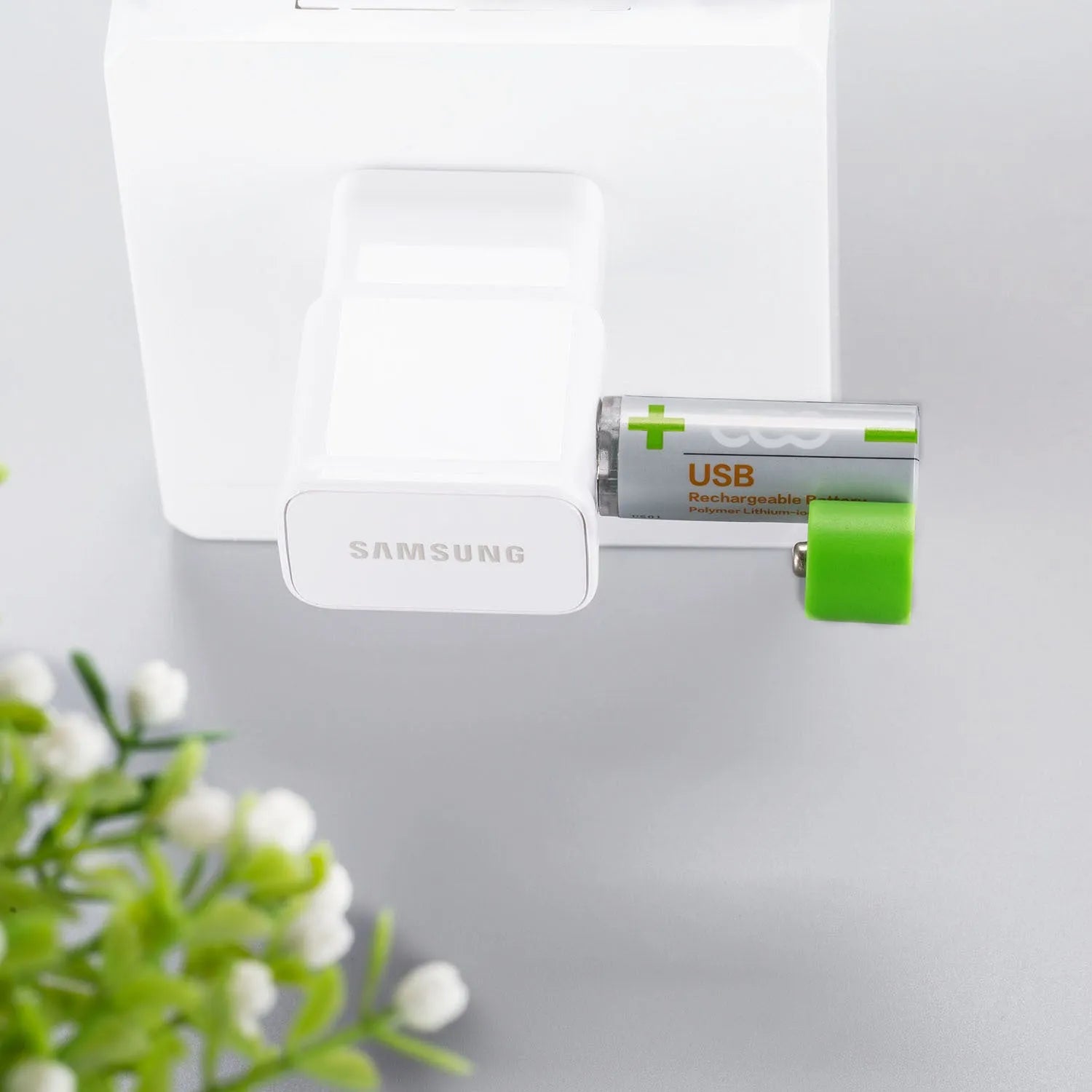 CES U501 USB fast charge AA lithium battery silver green with constant voltage and overcharge protection
