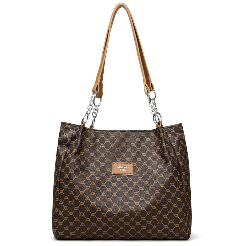 Retro fashion women's handbag in soft PU leather with polyester lining