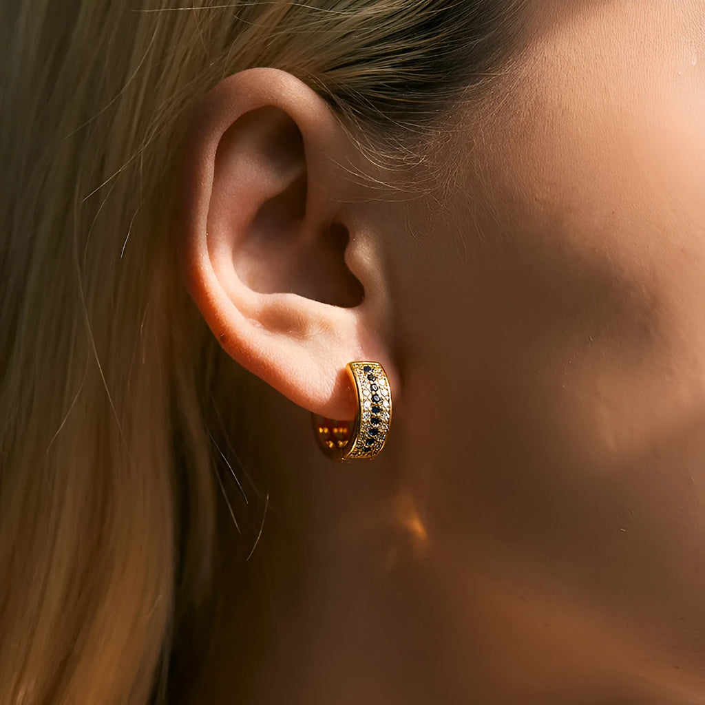 Round geometric women's earrings with gold electroplated finish on copper, colour KE1268