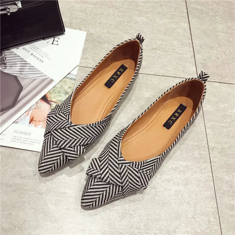 Women's black and red pointed toe low heel Korean style casual shoes with a cotton upper.