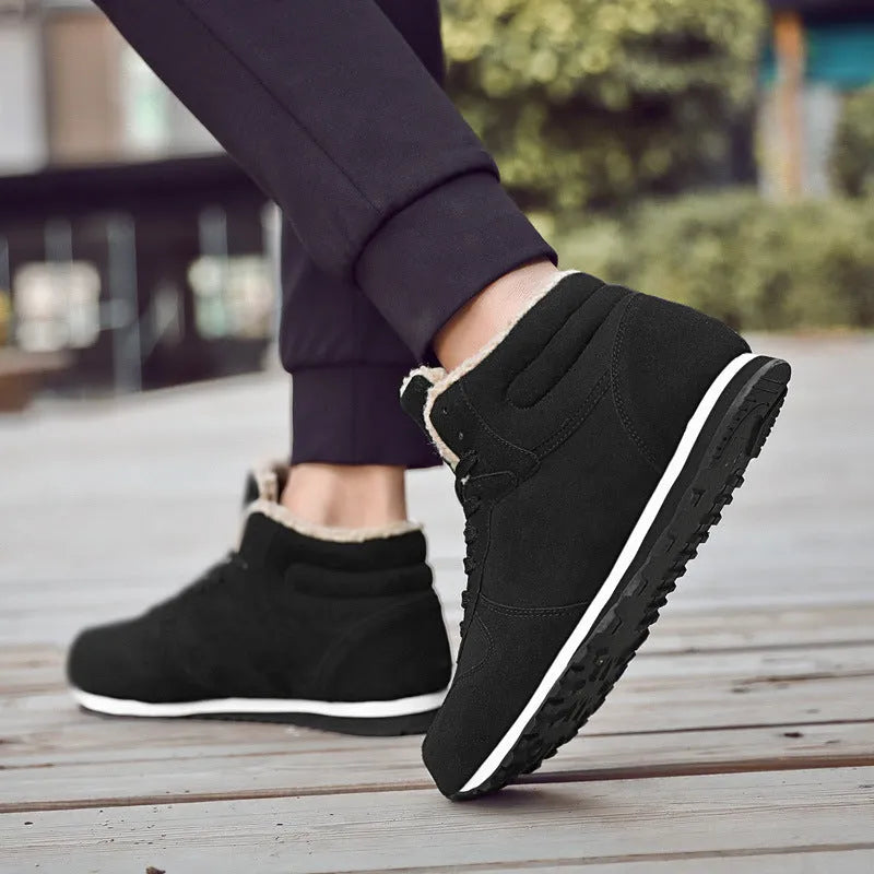 Black men's on-slip casual shoes with plus velvet lining and anti-slip bottom for older men
