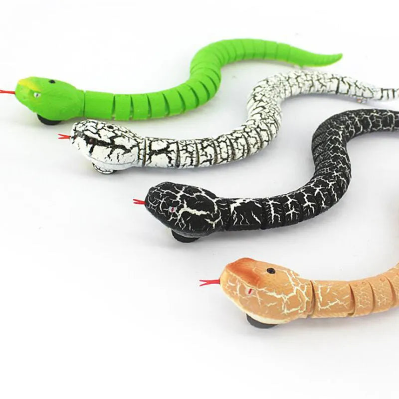 38cm remote control snake toy crawling with retractable tongue, remote control, USB cable, and batteries