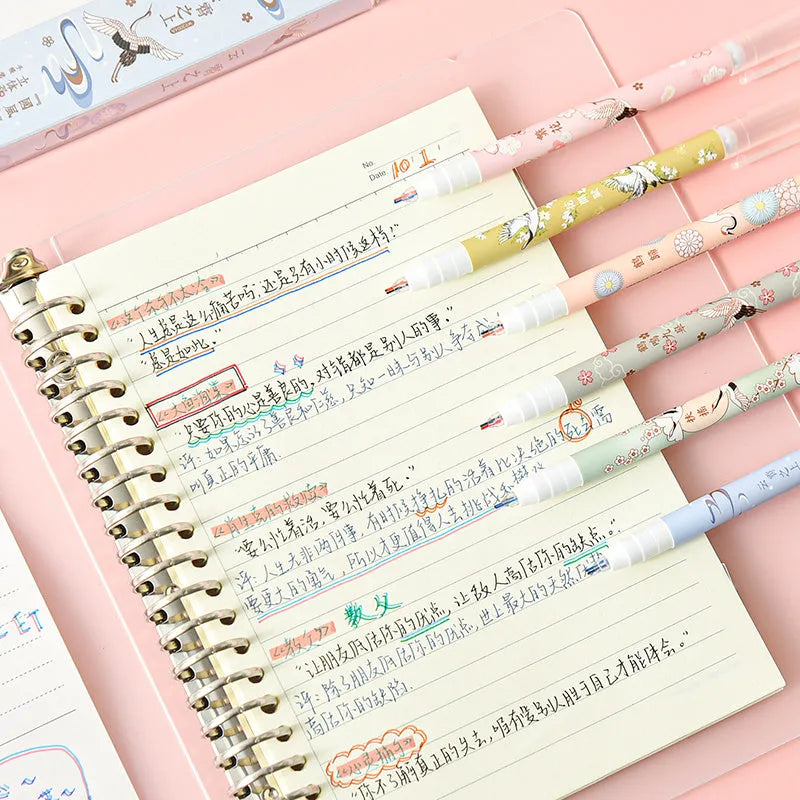 Double-headed highlighter 6-colour set with plastic body and pull caps on white background
