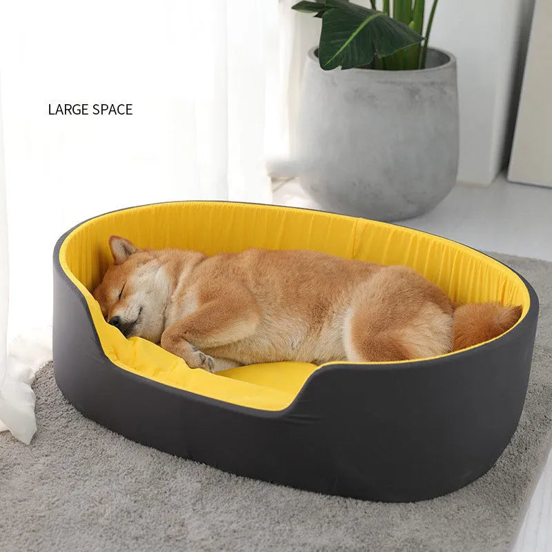 A green washable cloth pet kennel bed for cats or dogs, shown in a medium size.