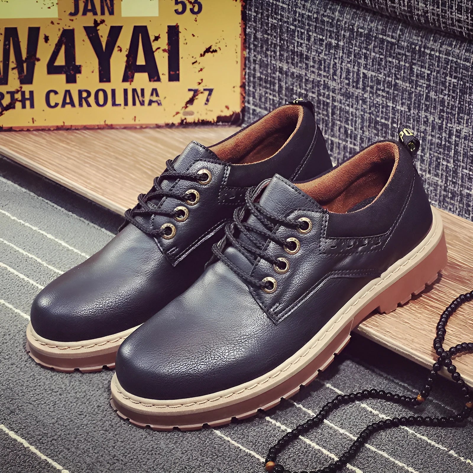 Men's casual shoes with artificial PU upper, rubber sole, round toe and flat heel in black, brown or dark brown