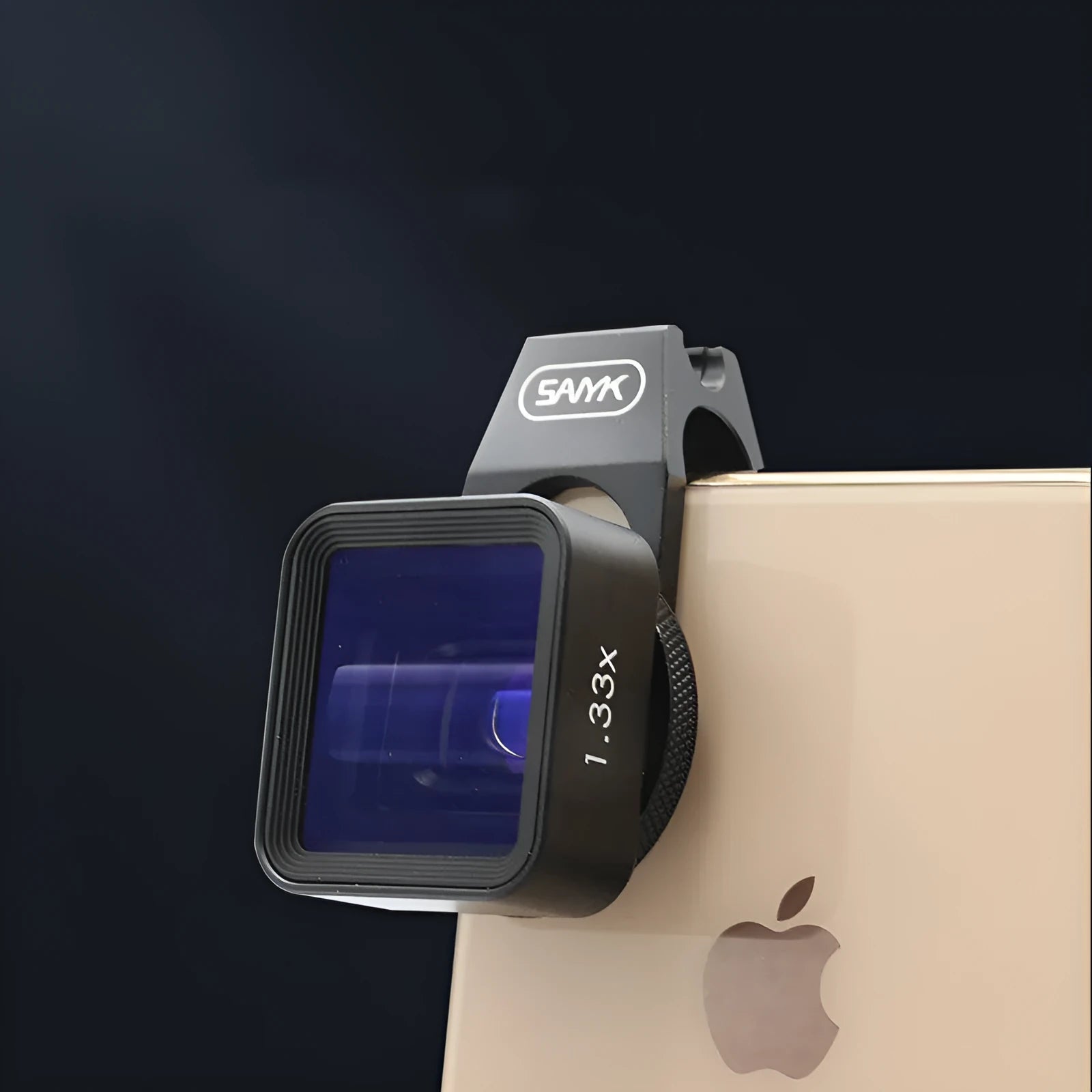 Black SANYK 1.33x anamorphic lens for mobile phones to create cinematic widescreen video.