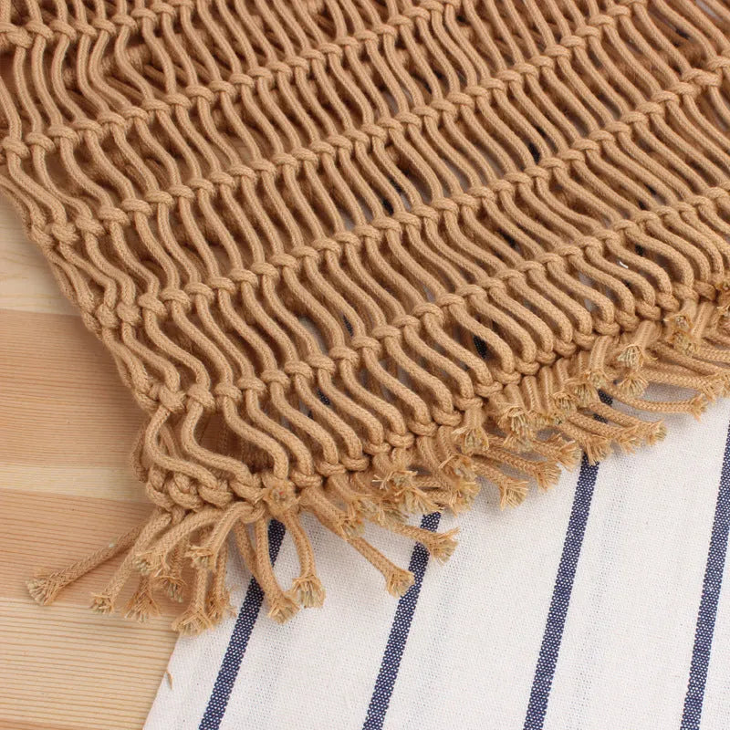 Women's square straw beach bag with double shoulder straps in camel colour