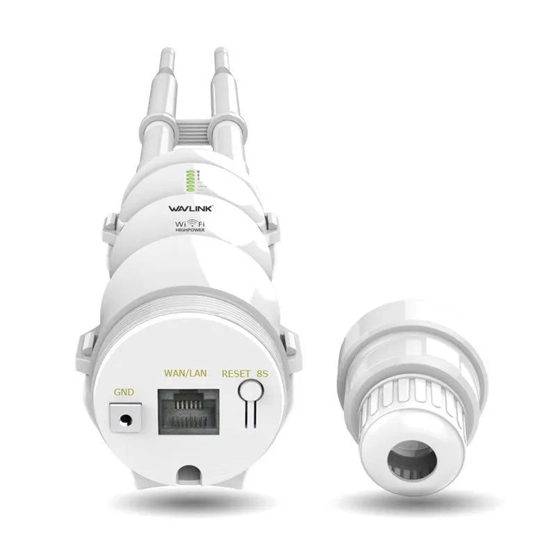 White outdoor wireless AP rangefinder with detachable components for 600 metre coverage
