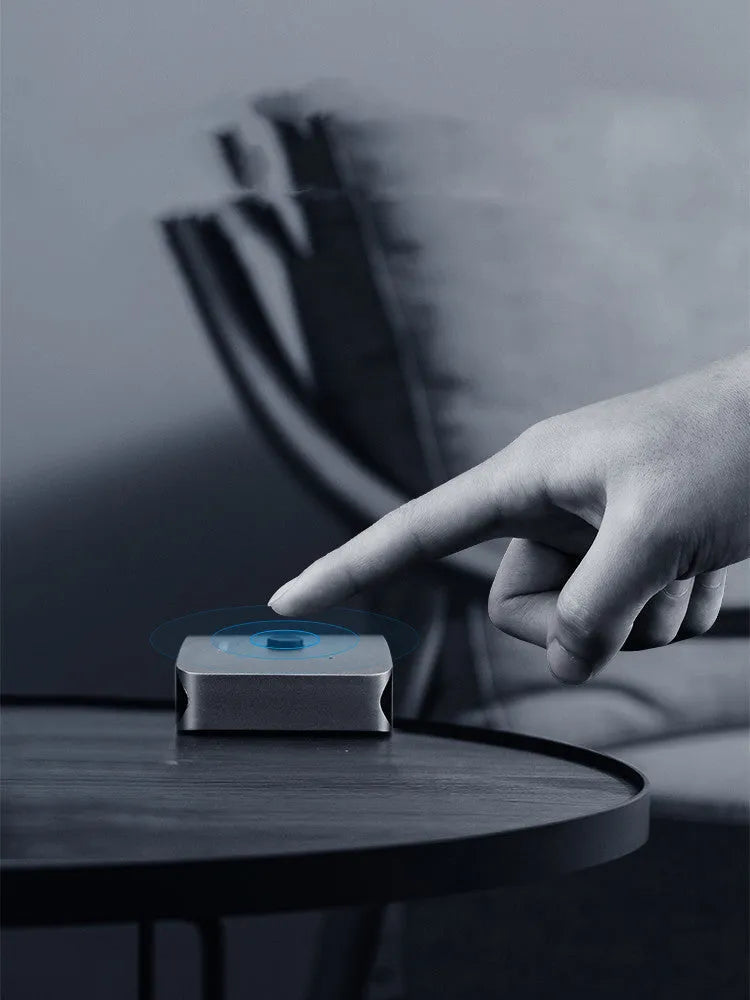 Grey HDMI 1.2 splitter switcher device with one input and two output ports for 4K video sharing