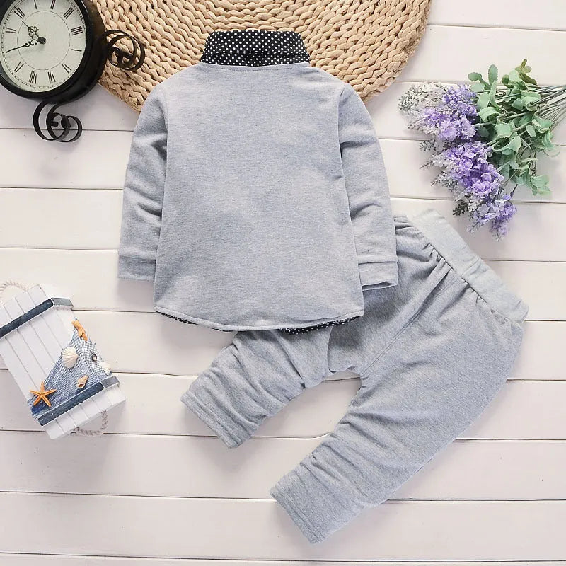 Toddler boys casual two-piece suit set with printed design in grey, navy blue or red colours