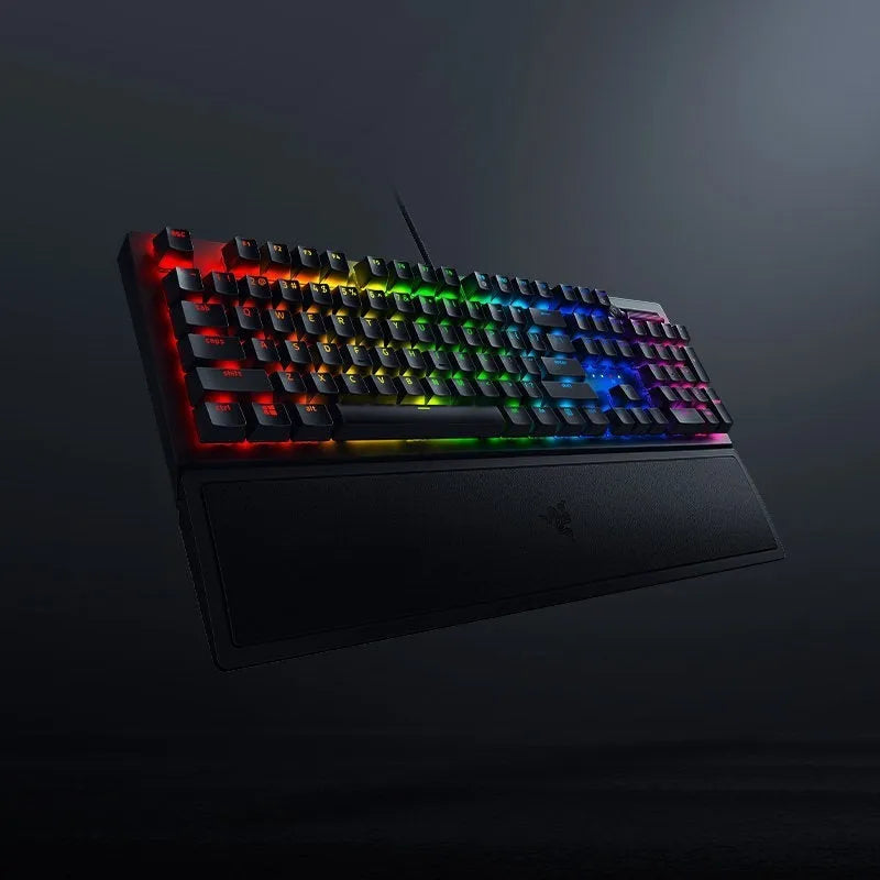 Razer Black Widow V3 black mechanical keyboard with 104 keys, wired USB cable, and backlight