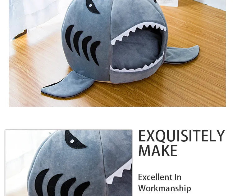 Shark-shaped pet bed for small dogs and cats in crystal velvet fabric