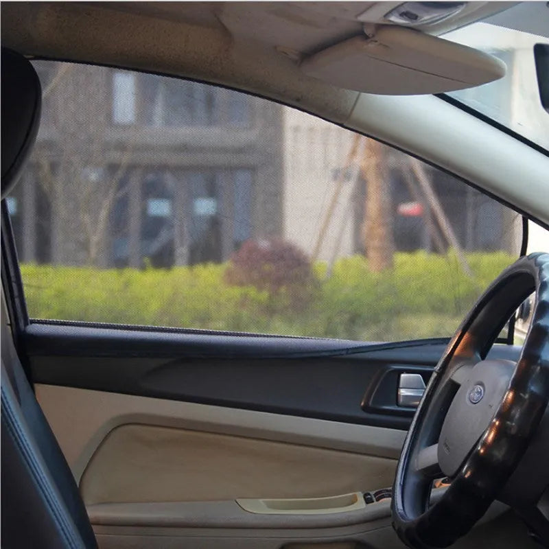 Black magnetic sunshade net with 10 magnets on a car window, size 80x50cm or 90x60cm