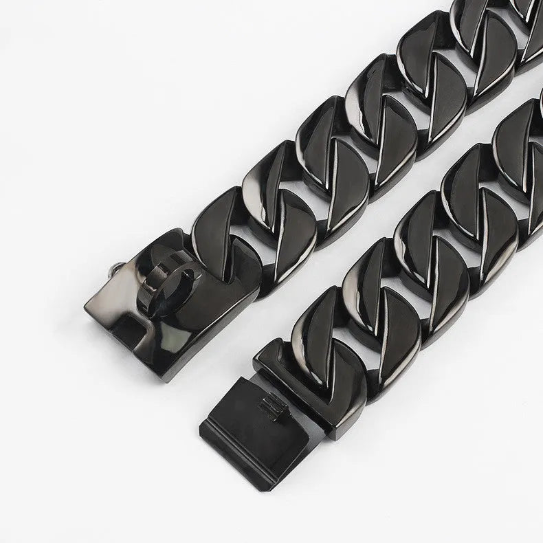 Stainless steel casting dog chain collar for large dogs on a surface, polished finish
