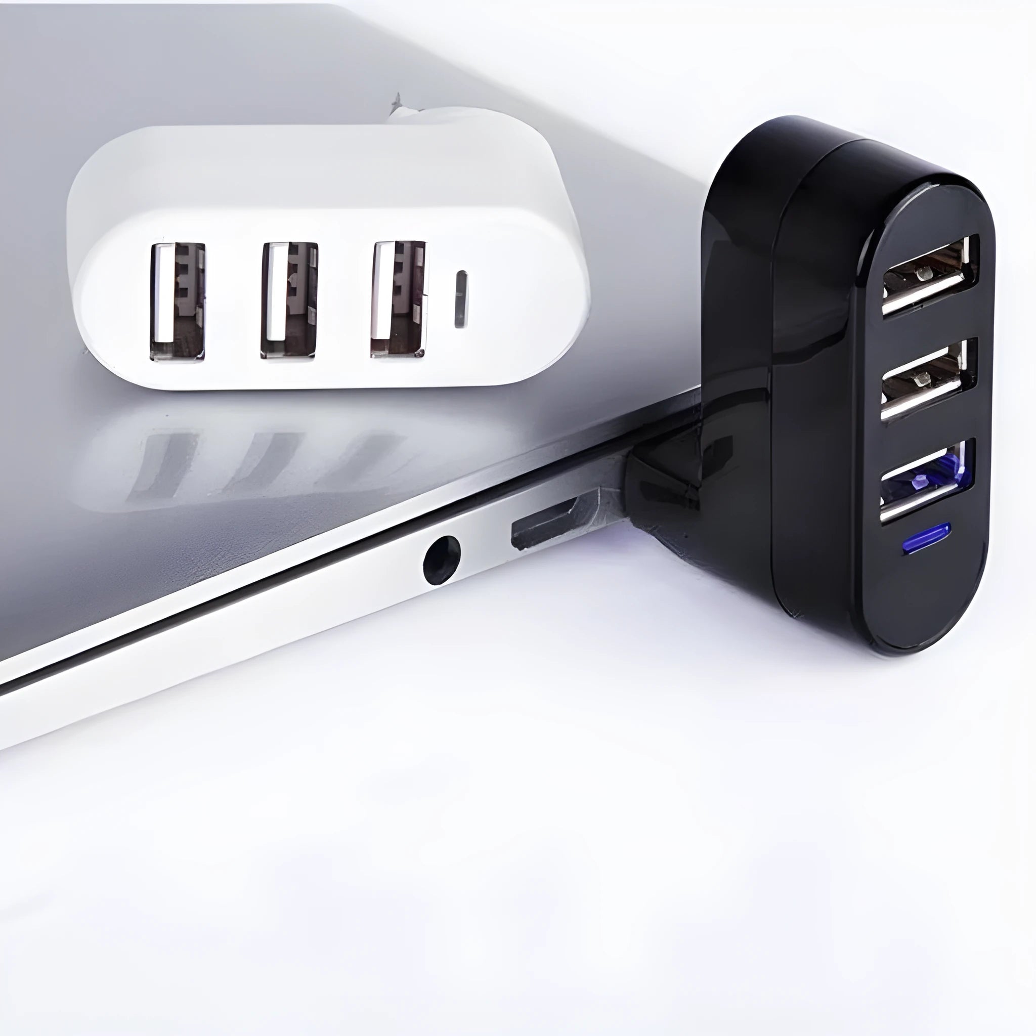 USB 2.0 hub with four ports and spinning colour design in black and white options