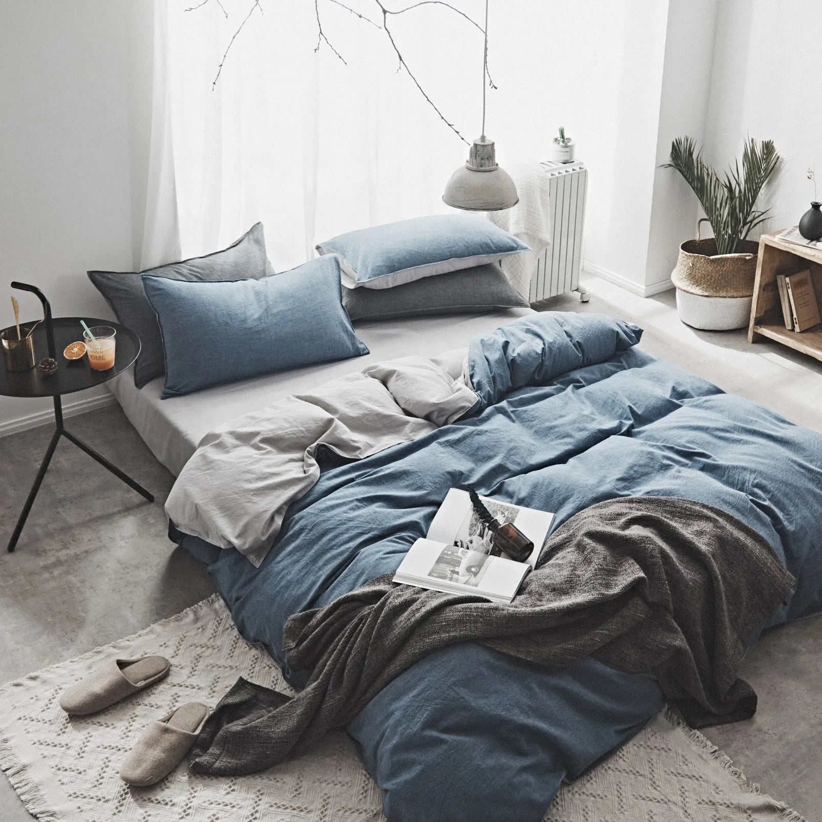 Washed cotton Nordic-style bedding set in solid colour with quilt cover, flat sheet, and two 48x74cm pillowcases