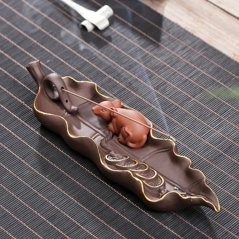 Purple clay ceramic lying incense burner with golden rat design for horizontal incense sticks