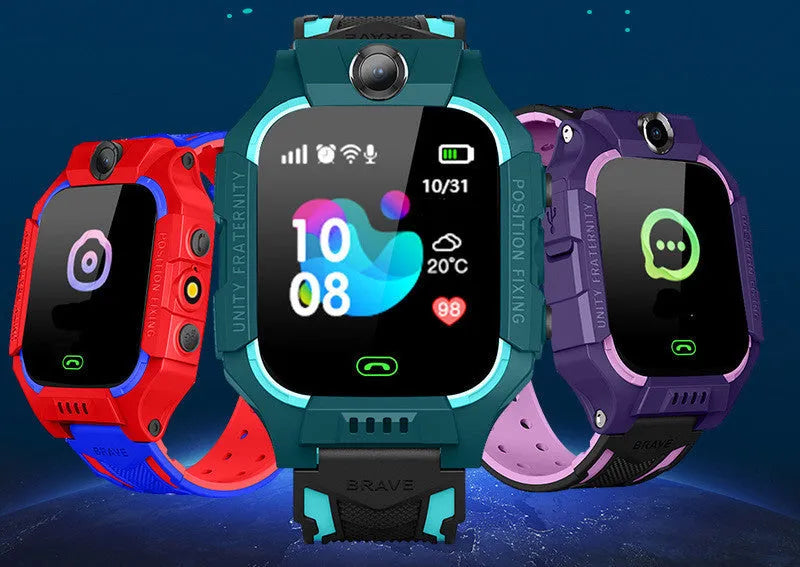 Z6 Q19 children's smart watch in green with 1.44-inch touch screen on wrist.