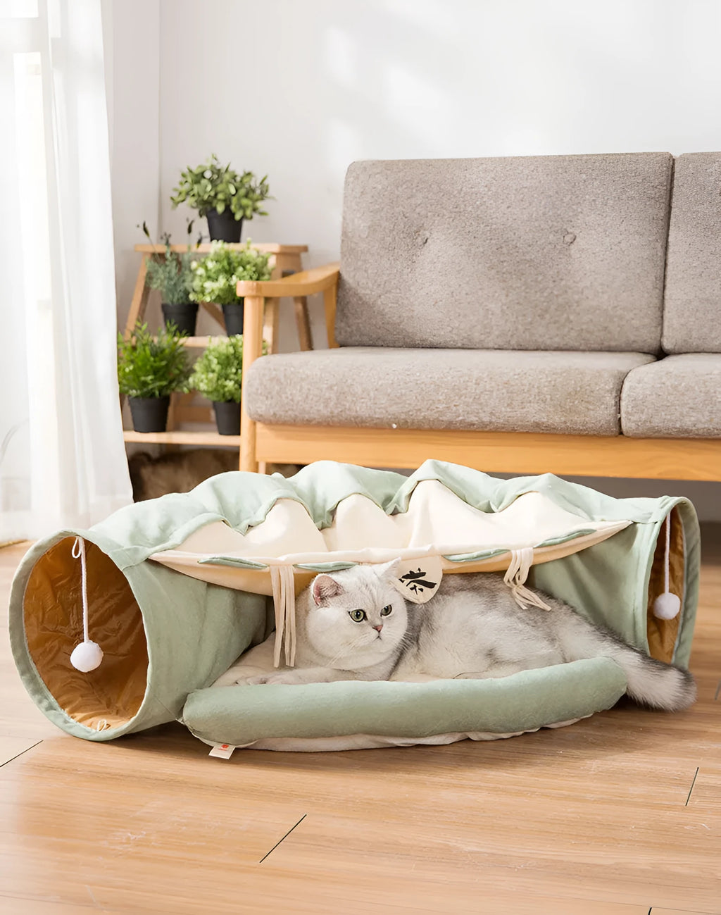Collapsible cloth cat tunnel in Pink style, measuring 45x50x22cm, on a light background