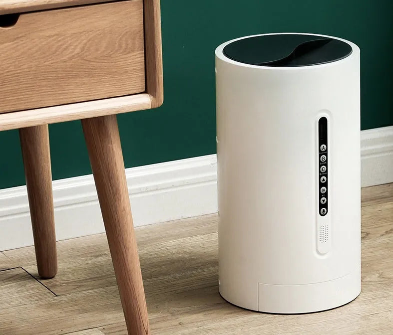 White smart pet feeder with 4.6L capacity and timing functions