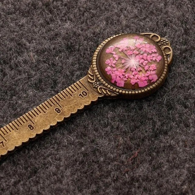 Handmade dry flower gypsophila ruler bookmark with lace flowers, daffodils and clover on 12 cm scale
