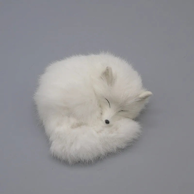 Artificial fox fur decoration in red, white, or yellow, measuring 15cm long