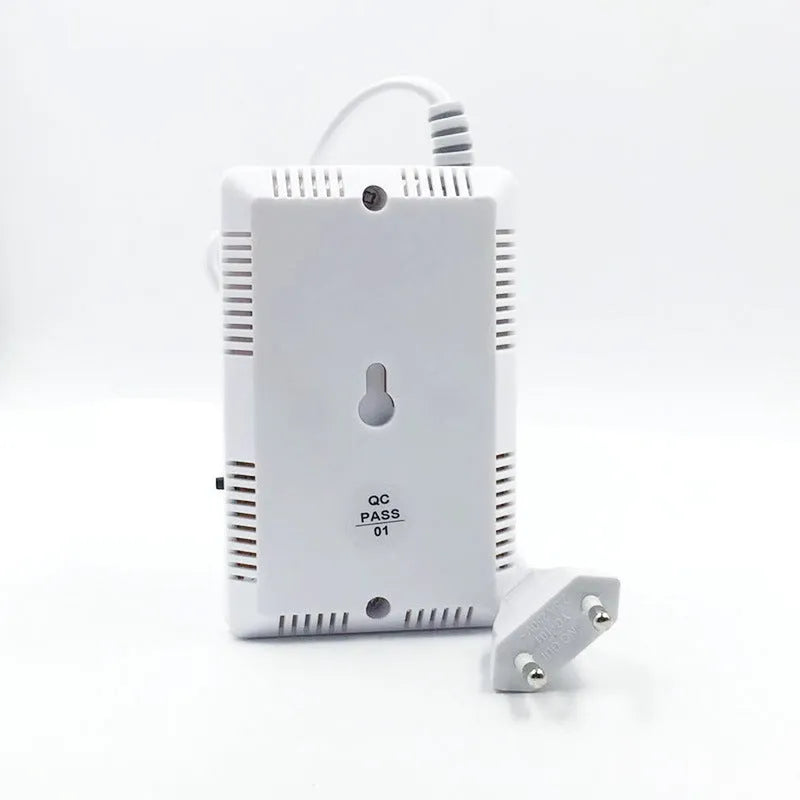 Domestic gas leak alarm wall-mounted detector for kitchen and hotel use with 110-220V operation