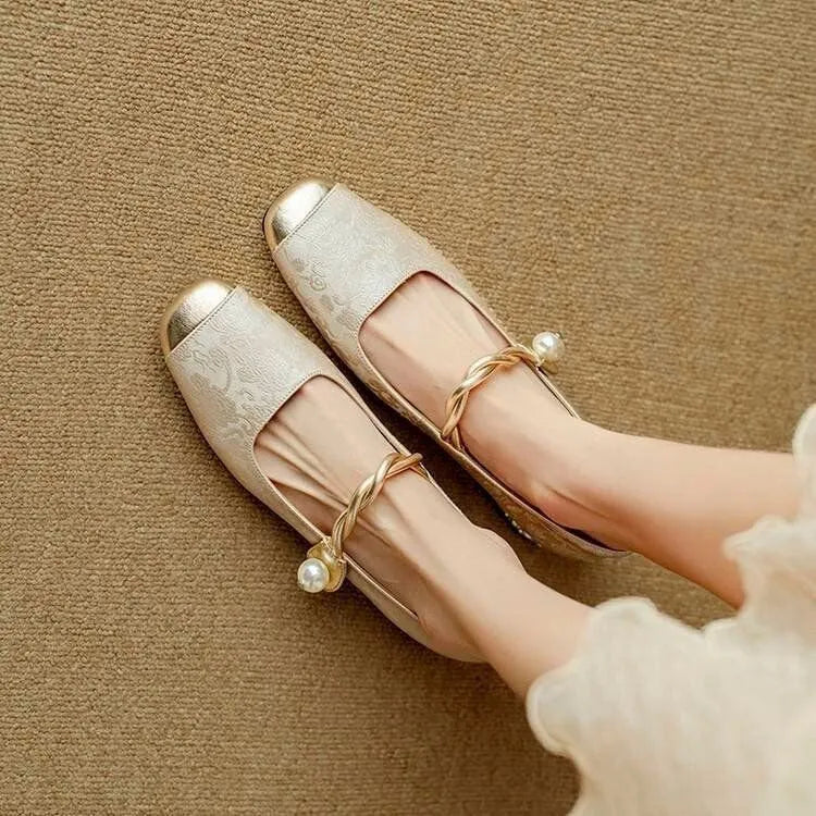 Women's retro low-top sequin platform shoes in beige with Velcro closure