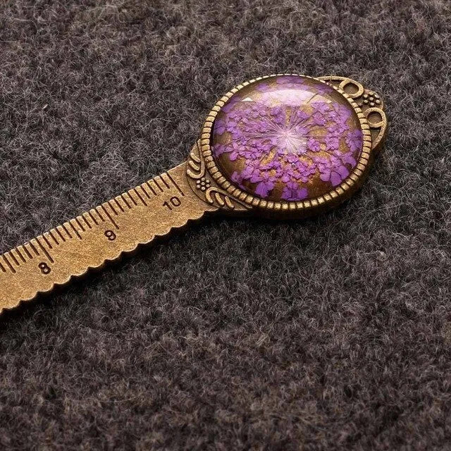 Handmade dry flower gypsophila ruler bookmark with lace flowers, daffodils and clover on 12 cm scale