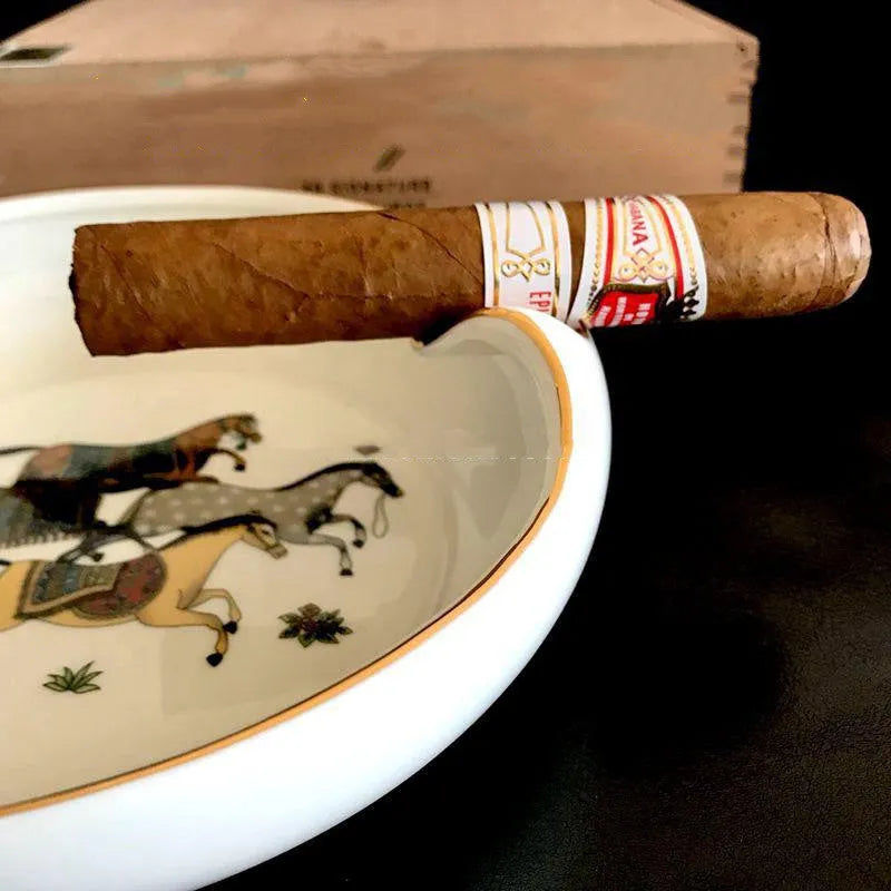 Bone ceramic cigar ashtray with manual gold drawing, 175mm square, horse colour finish